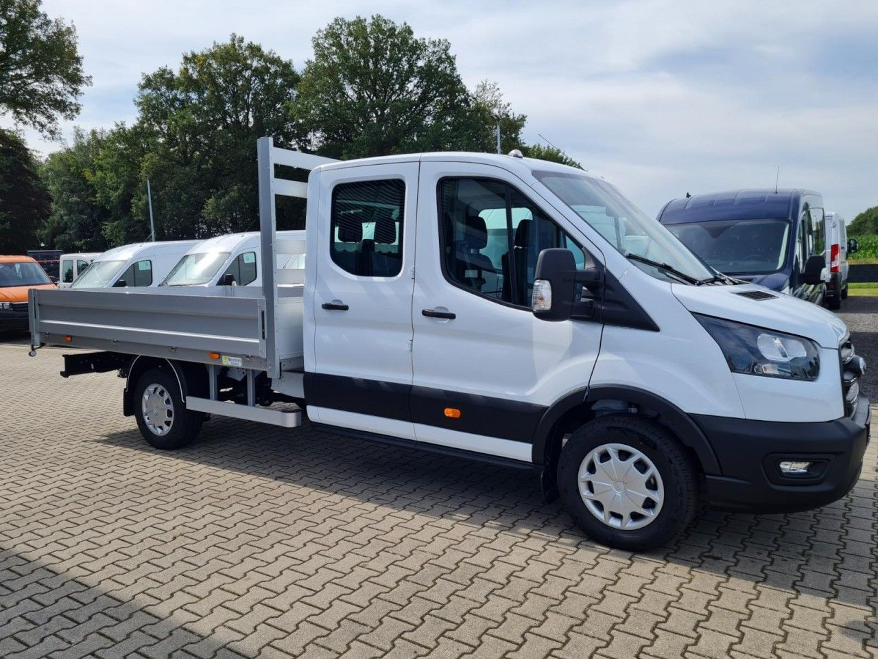 Ford Transit 350 Doka L3 L4 Trend RWD AHK KLIMA TEMPO - الشاحنات الصغيرة المسطحة: صور 3 Ford Transit 350 Doka L3 L4 Trend RWD AHK KLIMA TEMPO - الشاحنات الصغيرة المسطحة: صور 3