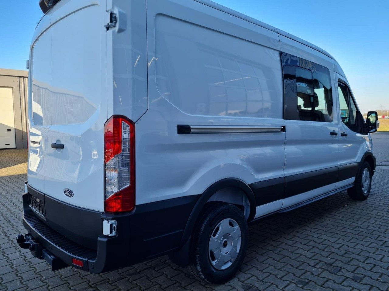 Ford Transit 350 Kasten Doka mixto TDCi L3 Trend AHK - فان: صور 3 Ford Transit 350 Kasten Doka mixto TDCi L3 Trend AHK - فان: صور 3