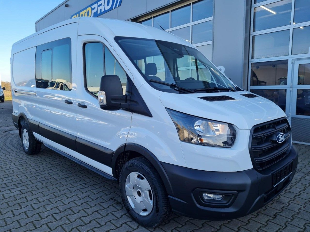 Ford Transit 350 Kasten Doka mixto TDCi L3 Trend AHK - فان: صور 2 Ford Transit 350 Kasten Doka mixto TDCi L3 Trend AHK - فان: صور 2