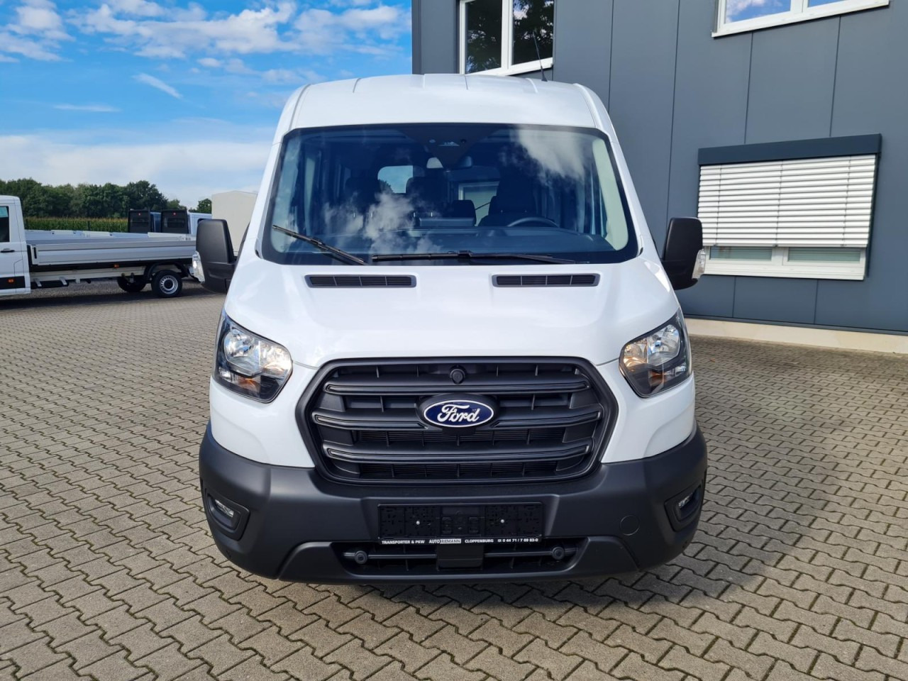 Ford Transit 350 Kombi TDCi L3 AG Trend 9 Sitze AHK KAMERA - حافلة صغيرة, ميكروباص: صور 2 Ford Transit 350 Kombi TDCi L3 AG Trend 9 Sitze AHK KAMERA - حافلة صغيرة, ميكروباص: صور 2