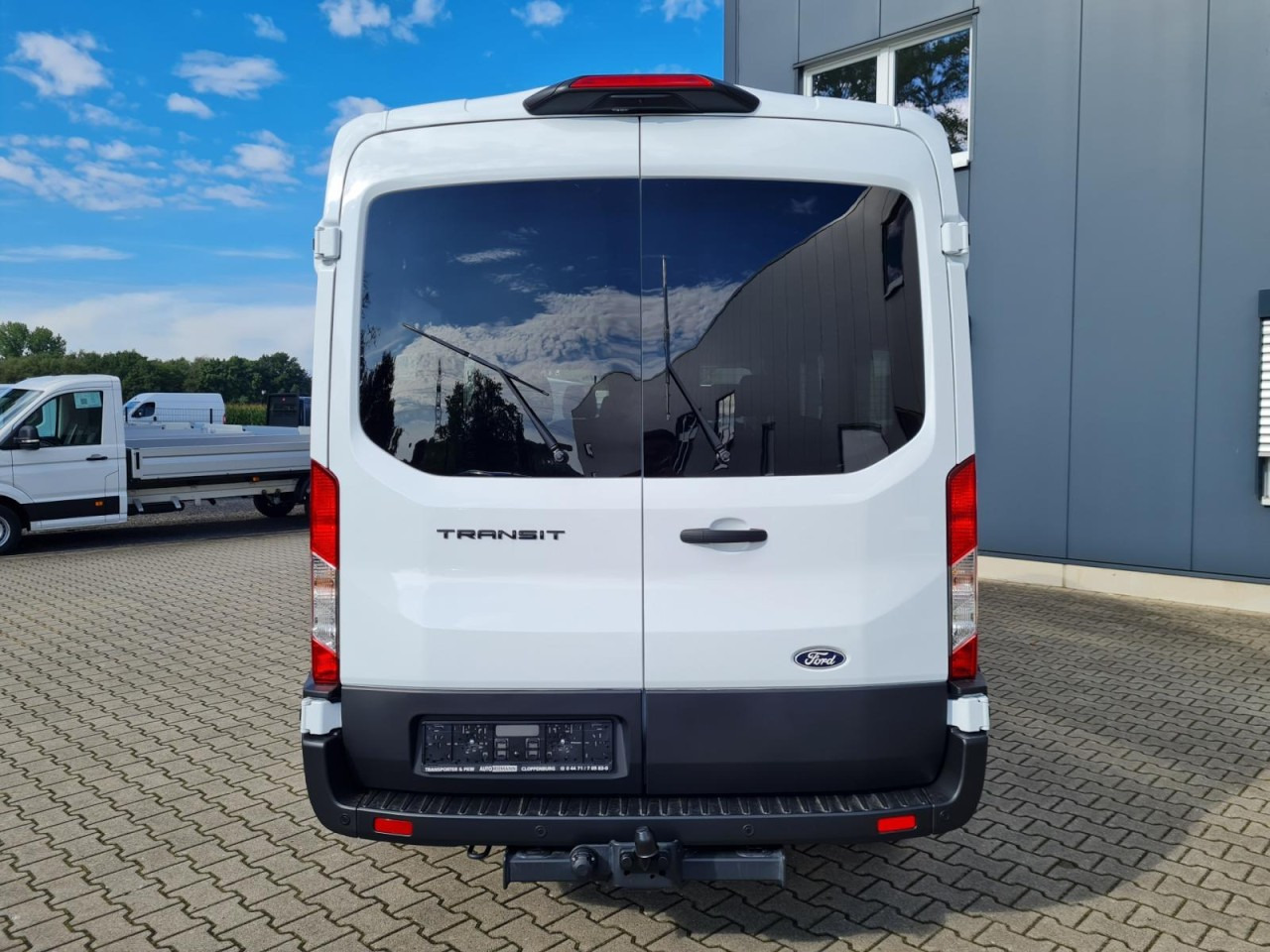 Ford Transit 350 Kombi TDCi L3 AG Trend 9 Sitze AHK KAMERA - حافلة صغيرة, ميكروباص: صور 5 Ford Transit 350 Kombi TDCi L3 AG Trend 9 Sitze AHK KAMERA - حافلة صغيرة, ميكروباص: صور 5
