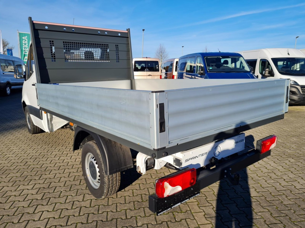 Mercedes-Benz Sprinter 315 CDI Pritsche RWD AHK TEMPOMAT MBux - الشاحنات الصغيرة المسطحة: صور 4 Mercedes-Benz Sprinter 315 CDI Pritsche RWD AHK TEMPOMAT MBux - الشاحنات الصغيرة المسطحة: صور 4