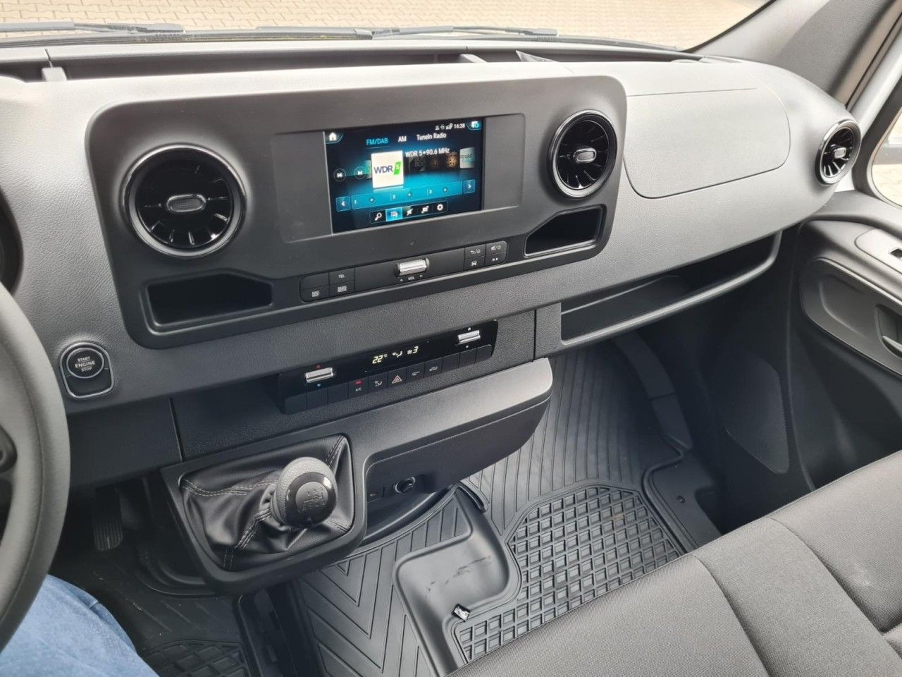 الشاحنات الصغيرة صندوق مغلق Mercedes-Benz Sprinter 315 CDi Koffer lang MBux, Klima: صور 10