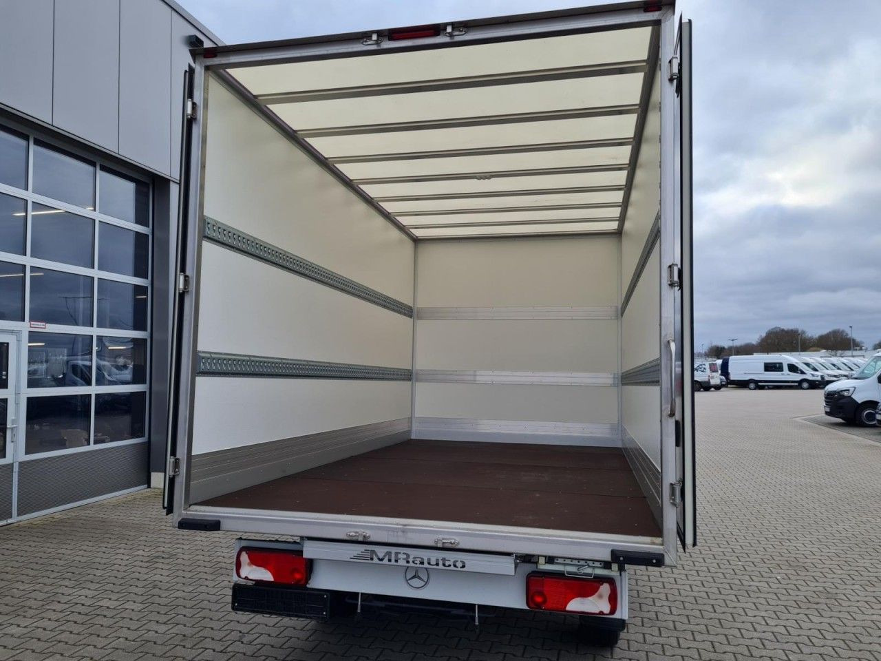 الشاحنات الصغيرة صندوق مغلق Mercedes-Benz Sprinter 315 CDi Koffer lang MBux, Klima: صور 16
