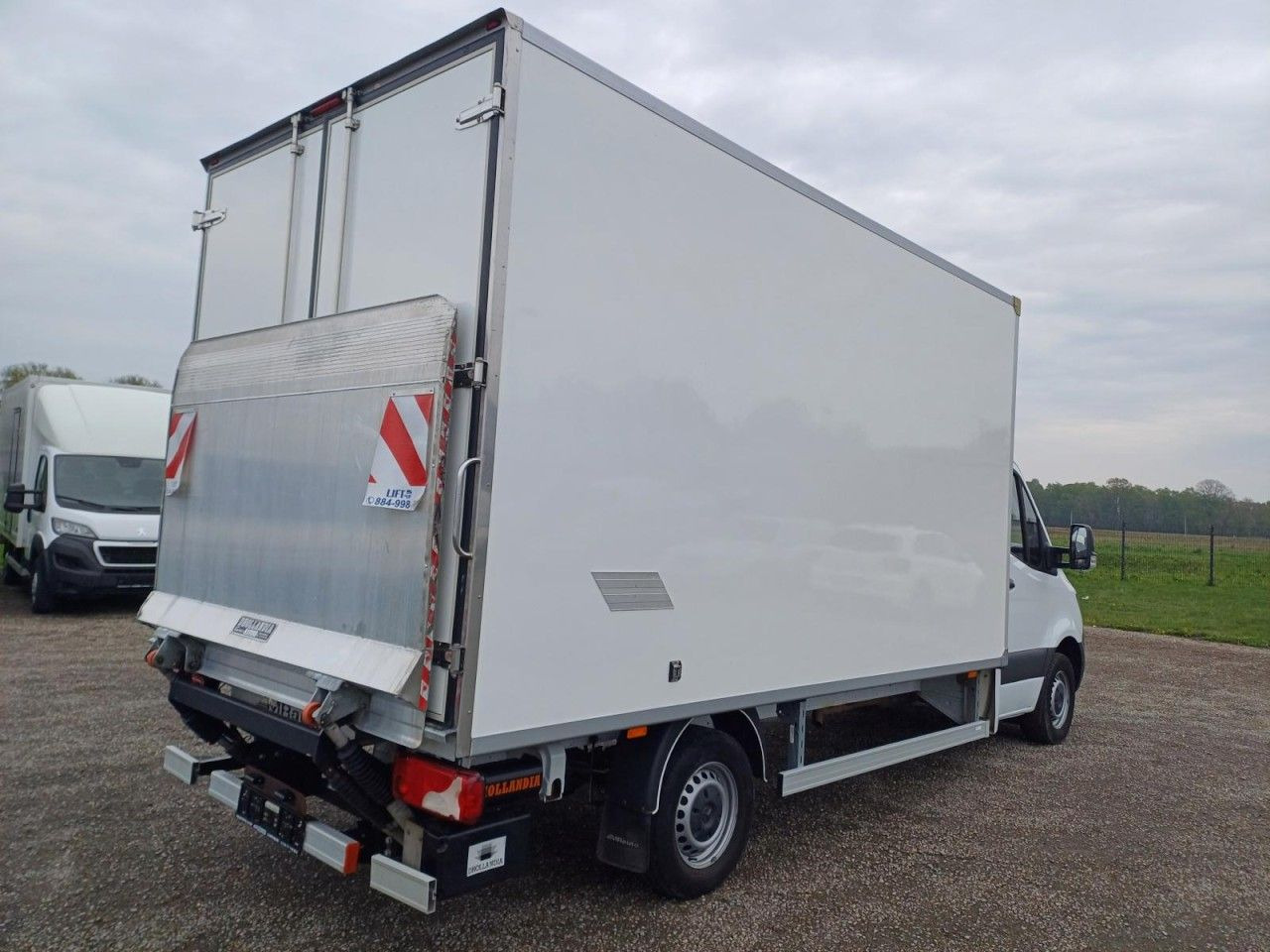 Mercedes-Benz Sprinter 315 CDi RWD Koffer LBW KLIMA TEMPOMAT - الشاحنات الصغيرة صندوق مغلق: صور 4 Mercedes-Benz Sprinter 315 CDi RWD Koffer LBW KLIMA TEMPOMAT - الشاحنات الصغيرة صندوق مغلق: صور 4