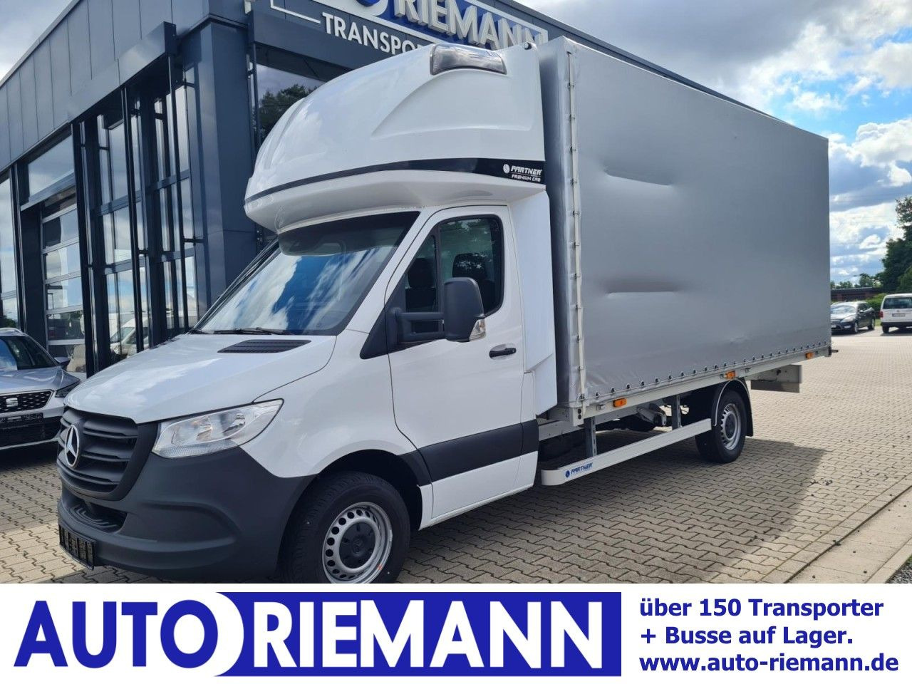 Mercedes-Benz Sprinter 317 CDI Pritsche Plane Schlafkab. RWD - الشاحنات الصغيرة ستائر: صور 1 Mercedes-Benz Sprinter 317 CDI Pritsche Plane Schlafkab. RWD - الشاحنات الصغيرة ستائر: صور 1