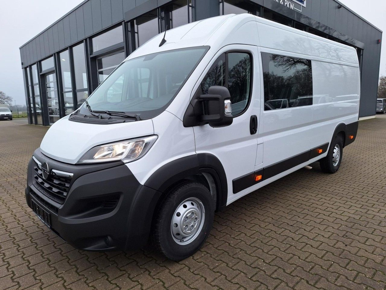 Opel Movano 35 Kasten L4 Doka 6-Sitze verstärkt PDC T - فان, الشاحنات الصغيرة كابينة مزدوجة: صور 3 Opel Movano 35 Kasten L4 Doka 6-Sitze verstärkt PDC T - فان, الشاحنات الصغيرة كابينة مزدوجة: صور 3
