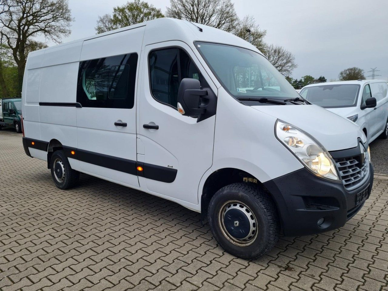 Renault Master 35 Kasten LR Doka 6-Sitze 4x4 Allrad AHK - فان, الشاحنات الصغيرة كابينة مزدوجة: صور 3 Renault Master 35 Kasten LR Doka 6-Sitze 4x4 Allrad AHK - فان, الشاحنات الصغيرة كابينة مزدوجة: صور 3