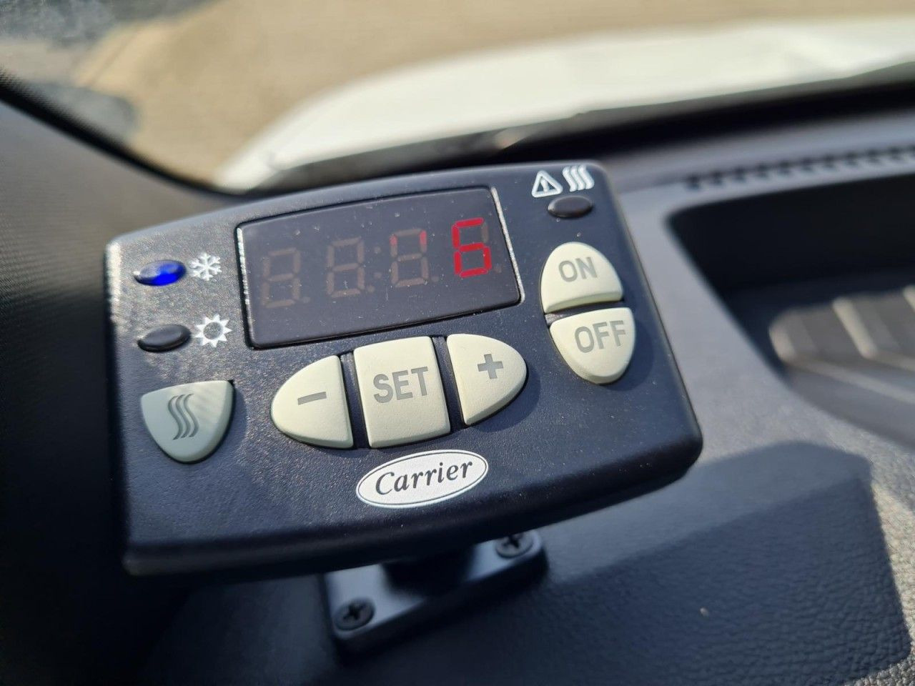 الشاحنات الصغيرة المبردة Renault Master New 3,5 t Kühlkasten Carrier L3H2 Kamera: صور 18