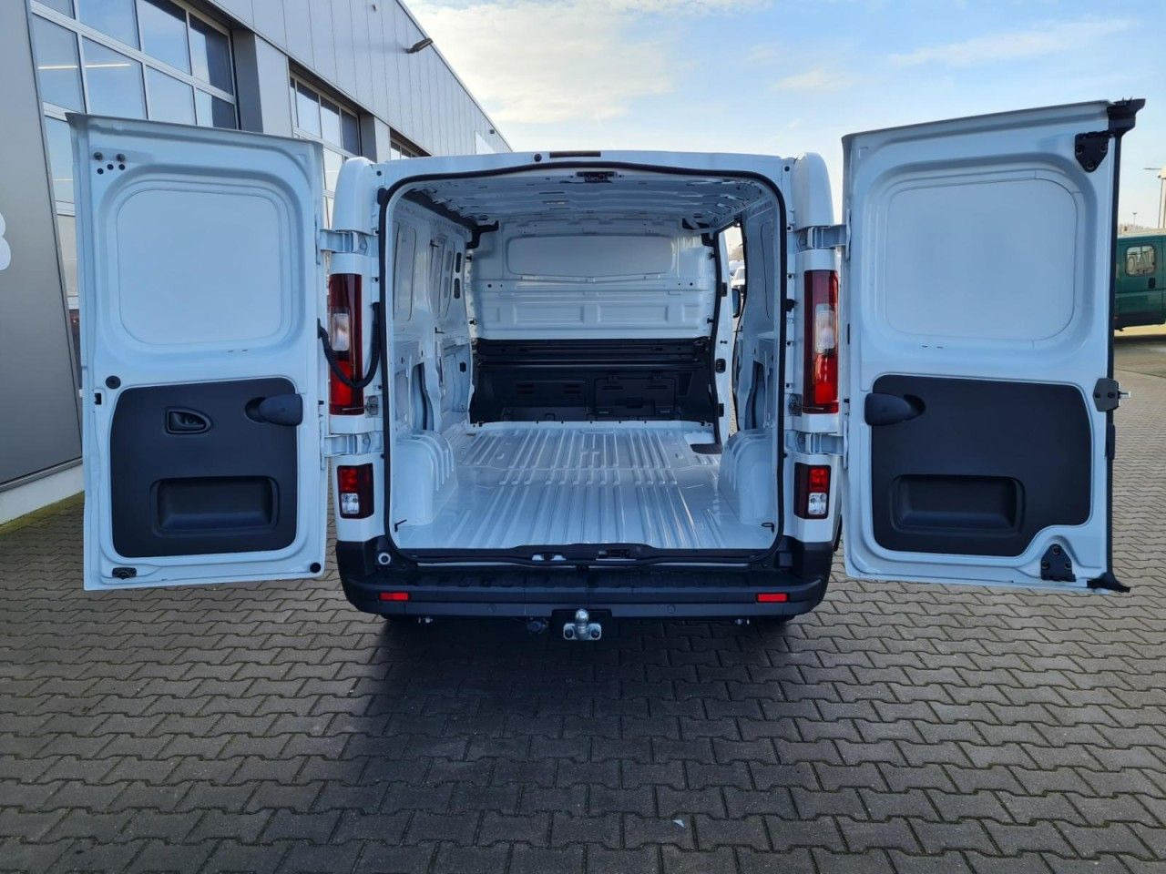 Renault Trafic Kasten L2 Advance AHK KLIMA LED PDC TEMPO - فان المدمجة: صور 5 Renault Trafic Kasten L2 Advance AHK KLIMA LED PDC TEMPO - فان المدمجة: صور 5