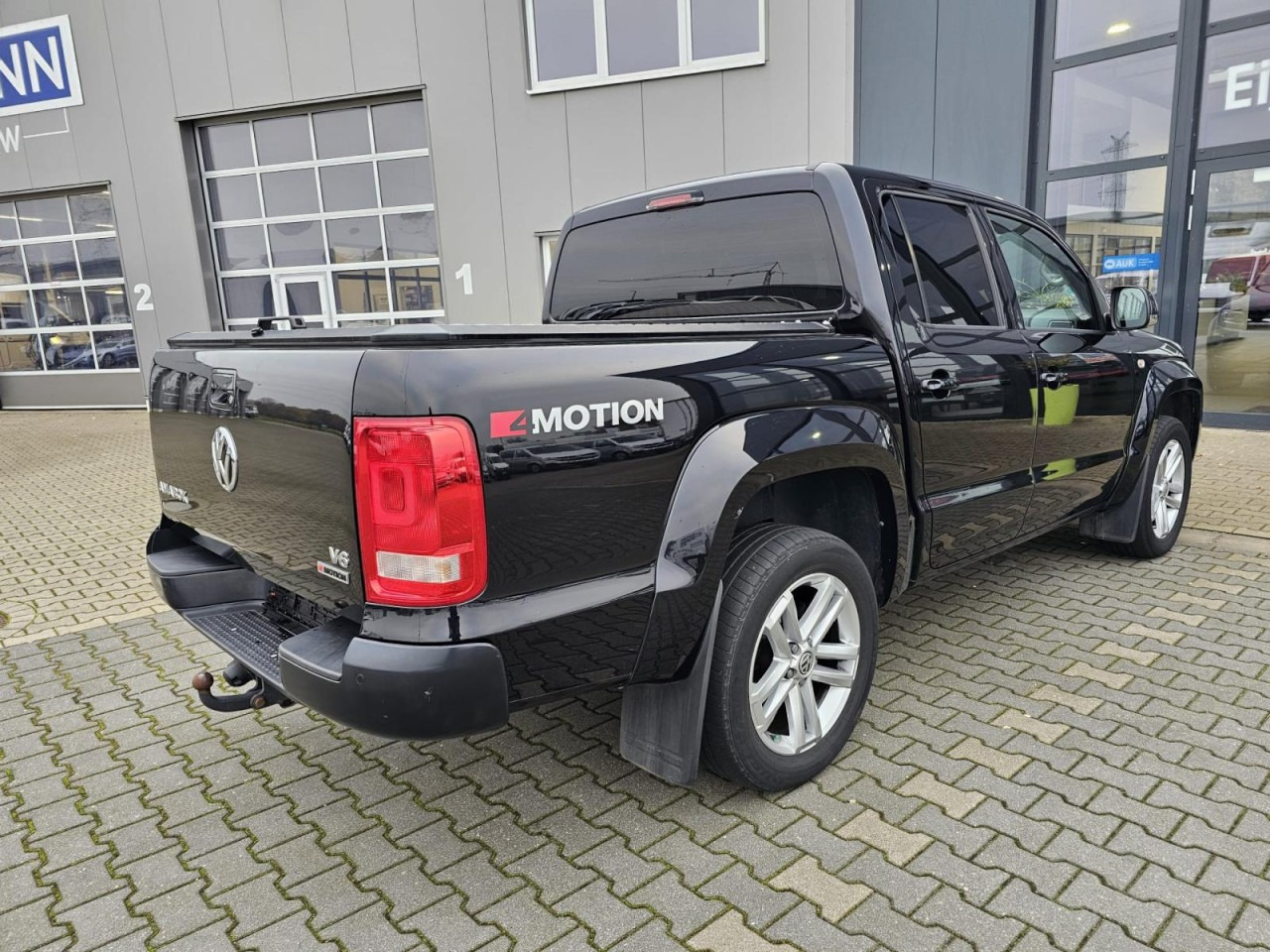 Volkswagen Amarok 4Motion 3.0 TDI Comfortline AHK - شاحنة البيك أب: صور 3 Volkswagen Amarok 4Motion 3.0 TDI Comfortline AHK - شاحنة البيك أب: صور 3