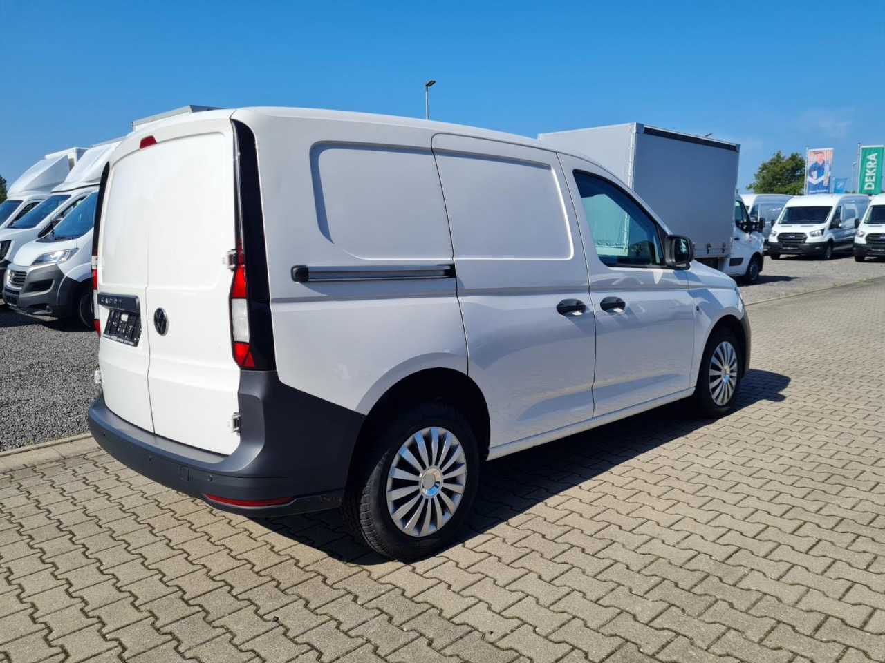 Volkswagen Caddy Cargo Kasten 2.0 TDI KLIMA KOMFORT PDC - فان المدمجة: صور 3 Volkswagen Caddy Cargo Kasten 2.0 TDI KLIMA KOMFORT PDC - فان المدمجة: صور 3