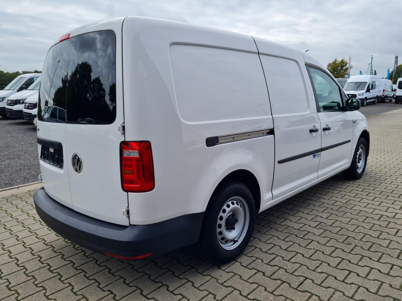 Volkswagen Caddy Kühlkasten Maxi TDI AG Stand-/Fahrkühlung - الشاحنات الصغيرة المبردة: صور 4 Volkswagen Caddy Kühlkasten Maxi TDI AG Stand-/Fahrkühlung - الشاحنات الصغيرة المبردة: صور 4