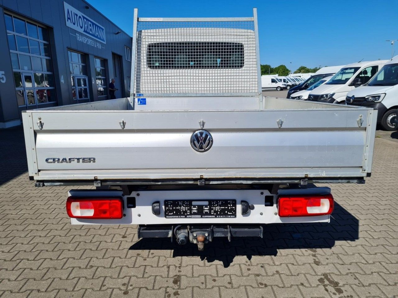 Volkswagen Crafter 35 Doka MR 7-Sitze AHK KLIMA KOMFORT - الشاحنات الصغيرة المسطحة: صور 5 Volkswagen Crafter 35 Doka MR 7-Sitze AHK KLIMA KOMFORT - الشاحنات الصغيرة المسطحة: صور 5