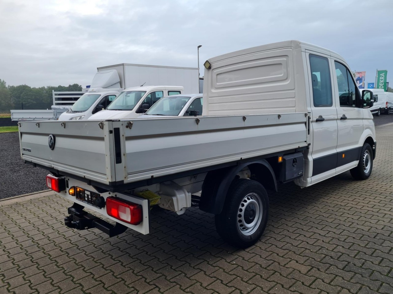 Volkswagen Crafter 35 Doka MR Pritsche AHK Klima 7 Sitzer - الشاحنات الصغيرة المسطحة, الشاحنات الصغيرة كابينة مزدوجة: صور 5 Volkswagen Crafter 35 Doka MR Pritsche AHK Klima 7 Sitzer - الشاحنات الصغيرة المسطحة, الشاحنات الصغيرة كابينة مزدوجة: صور 5