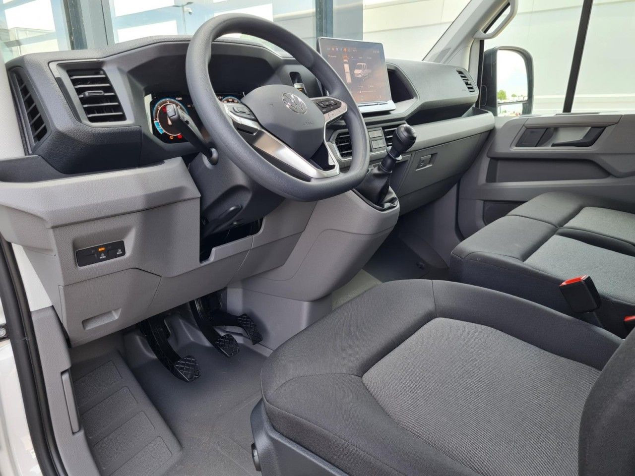 Volkswagen Crafter 35 Doka TDI MR LED KLIMA - الشاحنات الصغيرة المسطحة, الشاحنات الصغيرة كابينة مزدوجة: صور 4 Volkswagen Crafter 35 Doka TDI MR LED KLIMA - الشاحنات الصغيرة المسطحة, الشاحنات الصغيرة كابينة مزدوجة: صور 4