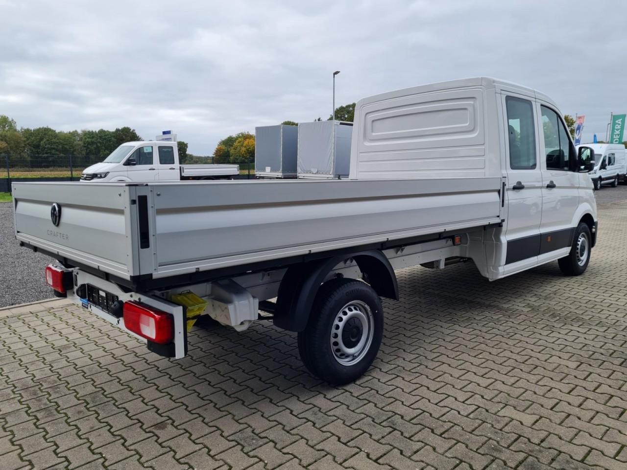 Volkswagen Crafter 35 Doka TDI Pritsche lang L4 KLIMA TEMPOMAT - الشاحنات الصغيرة المسطحة, الشاحنات الصغيرة كابينة مزدوجة: صور 4 Volkswagen Crafter 35 Doka TDI Pritsche lang L4 KLIMA TEMPOMAT - الشاحنات الصغيرة المسطحة, الشاحنات الصغيرة كابينة مزدوجة: صور 4