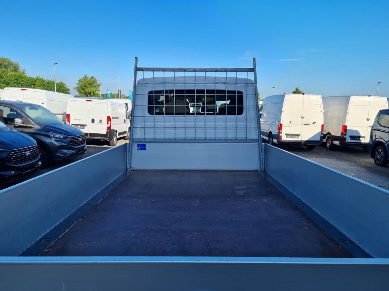 Volkswagen Crafter 35 Doka TDI lang AHK Klima - الشاحنات الصغيرة المسطحة, الشاحنات الصغيرة كابينة مزدوجة: صور 5 Volkswagen Crafter 35 Doka TDI lang AHK Klima - الشاحنات الصغيرة المسطحة, الشاحنات الصغيرة كابينة مزدوجة: صور 5