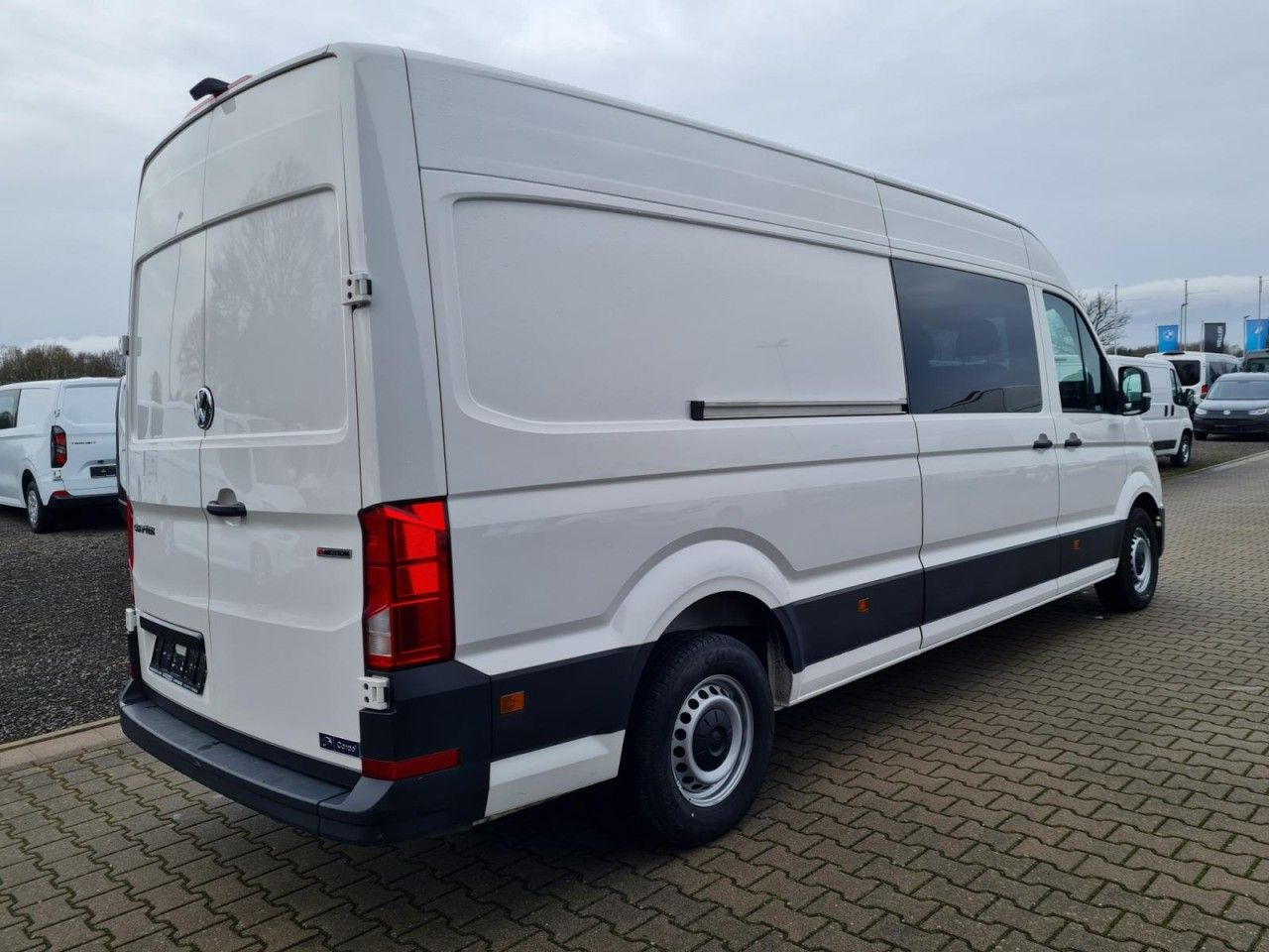 Volkswagen Crafter 35 Kasten 4MOTION L4H3 Plus Doka 7-Sitze - فان, الشاحنات الصغيرة كابينة مزدوجة: صور 4 Volkswagen Crafter 35 Kasten 4MOTION L4H3 Plus Doka 7-Sitze - فان, الشاحنات الصغيرة كابينة مزدوجة: صور 4