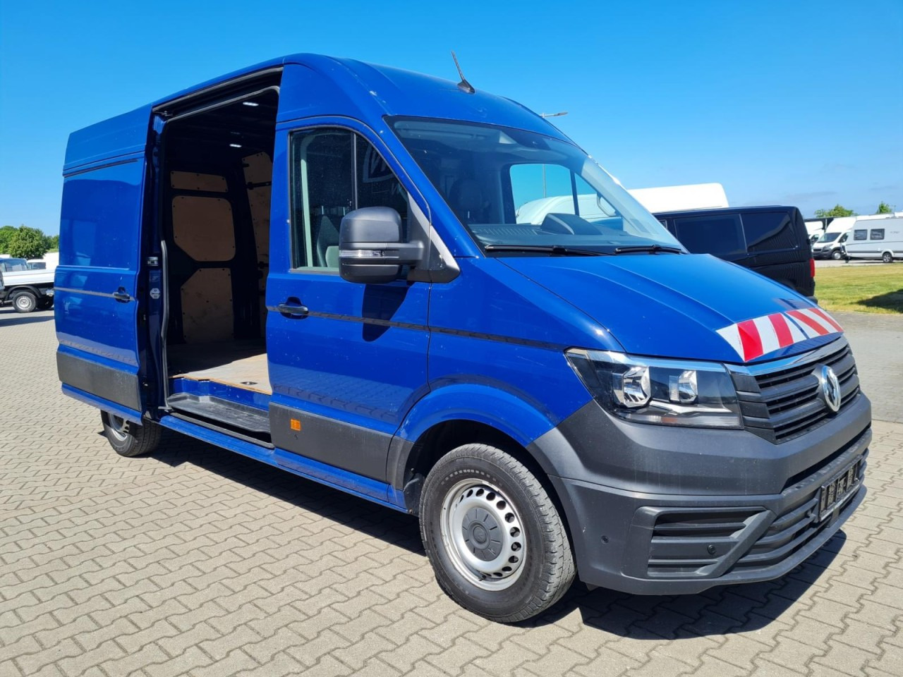 Volkswagen Crafter 35 Kasten MR L3H3 RWD AHK KAMERA NAVI TACHO - فان: صور 5 Volkswagen Crafter 35 Kasten MR L3H3 RWD AHK KAMERA NAVI TACHO - فان: صور 5