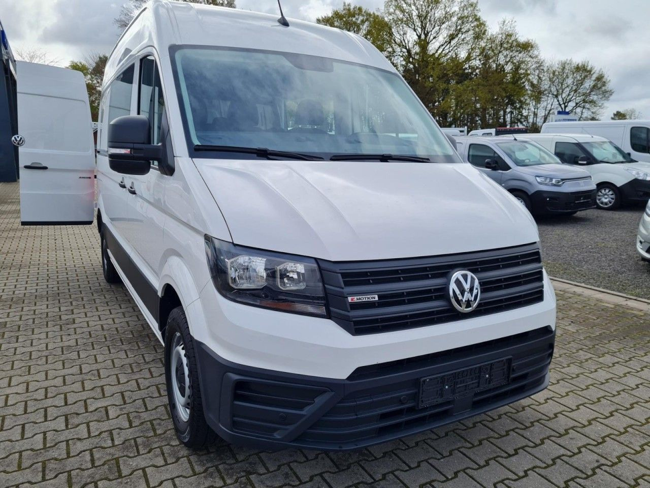Volkswagen Crafter 35 Kasten PLUS MIXTO DOKA 4motion L3H3 - فان, الشاحنات الصغيرة كابينة مزدوجة: صور 2 Volkswagen Crafter 35 Kasten PLUS MIXTO DOKA 4motion L3H3 - فان, الشاحنات الصغيرة كابينة مزدوجة: صور 2