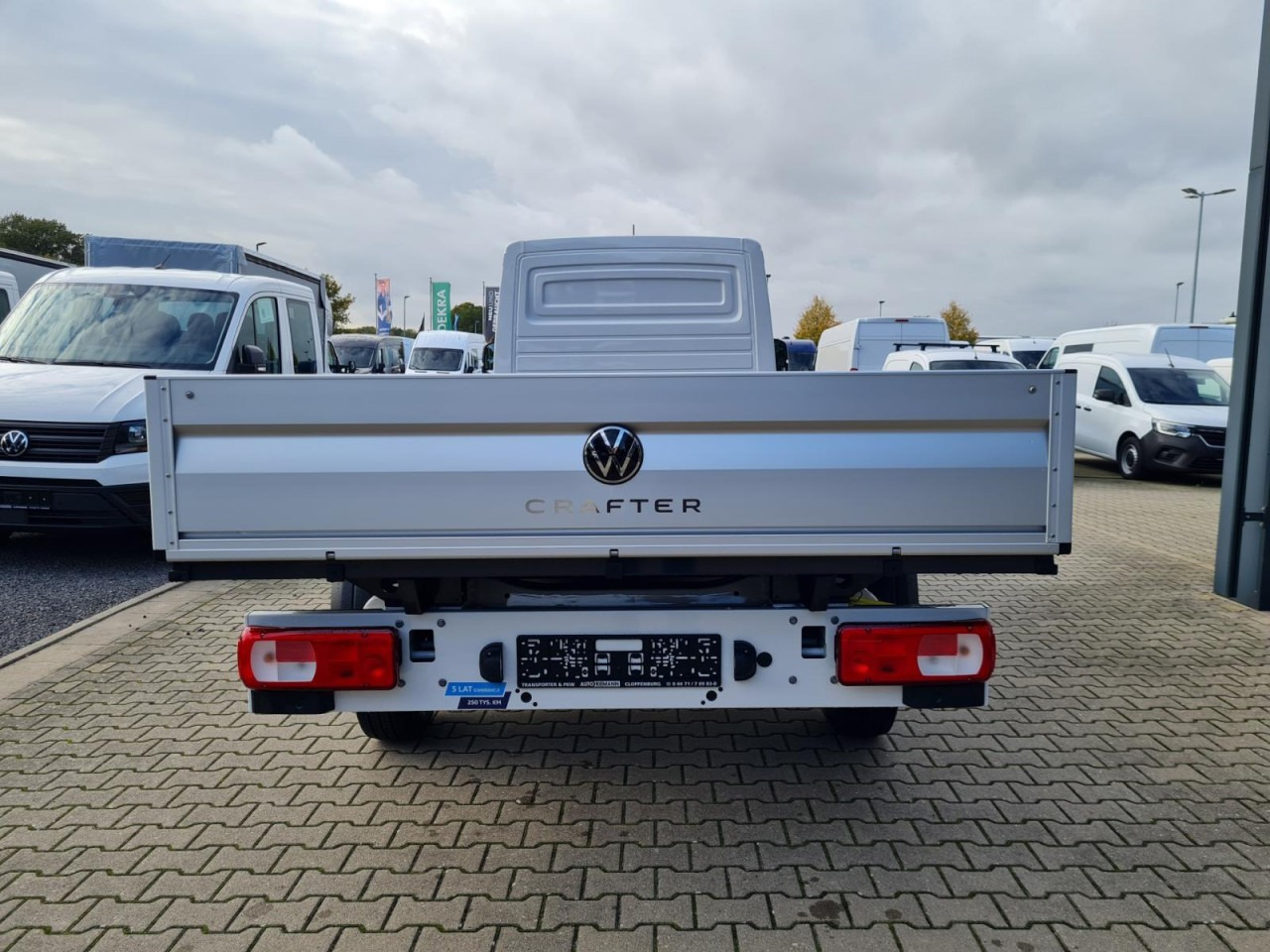 Volkswagen Crafter 35 Pritsche Tdi LR L4 KLIMA TEMPOMAT - الشاحنات الصغيرة المسطحة: صور 5 Volkswagen Crafter 35 Pritsche Tdi LR L4 KLIMA TEMPOMAT - الشاحنات الصغيرة المسطحة: صور 5