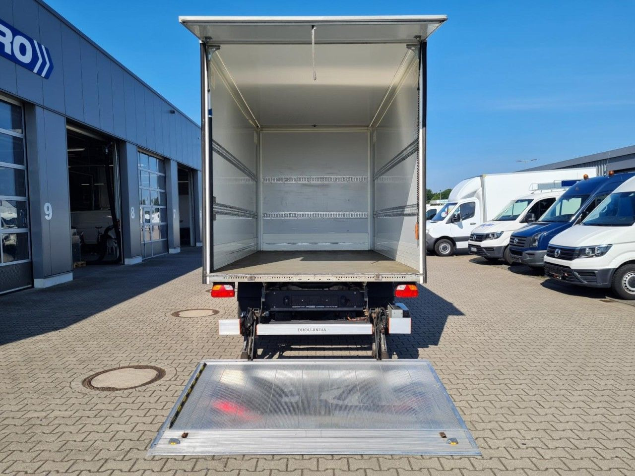 Volkswagen Crafter 50 Koffer hoch 2.0 TDI LBW KLIMA KAMERA - الشاحنات الصغيرة صندوق مغلق: صور 5 Volkswagen Crafter 50 Koffer hoch 2.0 TDI LBW KLIMA KAMERA - الشاحنات الصغيرة صندوق مغلق: صور 5
