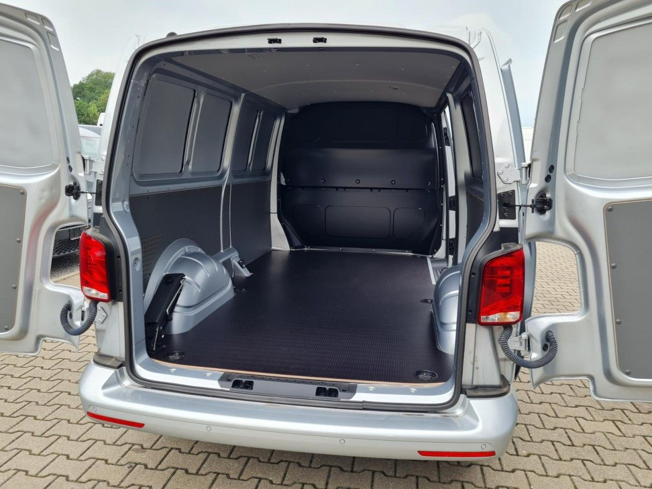 فان المدمجة Volkswagen T6.1 Kasten TDI lang DSG LED KAMERA TEMPOMAT: صور 20