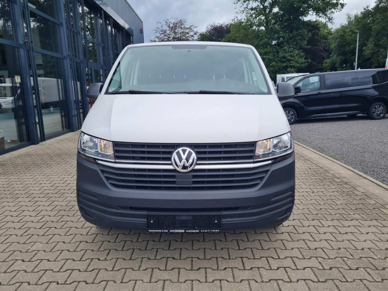 Volkswagen T6.1 Kasten TDi lang Flügeltüren KLIMA Verkleidungen - فان المدمجة: صور 2 Volkswagen T6.1 Kasten TDi lang Flügeltüren KLIMA Verkleidungen - فان المدمجة: صور 2