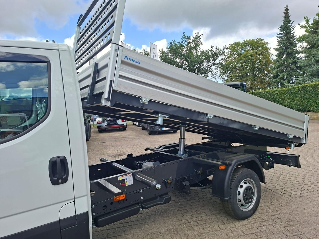 Iveco Daily 35S14A8Y Henschel 3-Seiten Kipper - الشاحنات الصغيرة المسطحة: صور 3 Iveco Daily 35S14A8Y Henschel 3-Seiten Kipper - الشاحنات الصغيرة المسطحة: صور 3