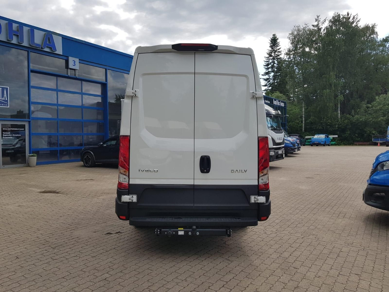 Iveco Daily 35S18HA8 V 3520L mit AHK, Rückfahrkamer... - فان: صور 4 Iveco Daily 35S18HA8 V 3520L mit AHK, Rückfahrkamer... - فان: صور 4