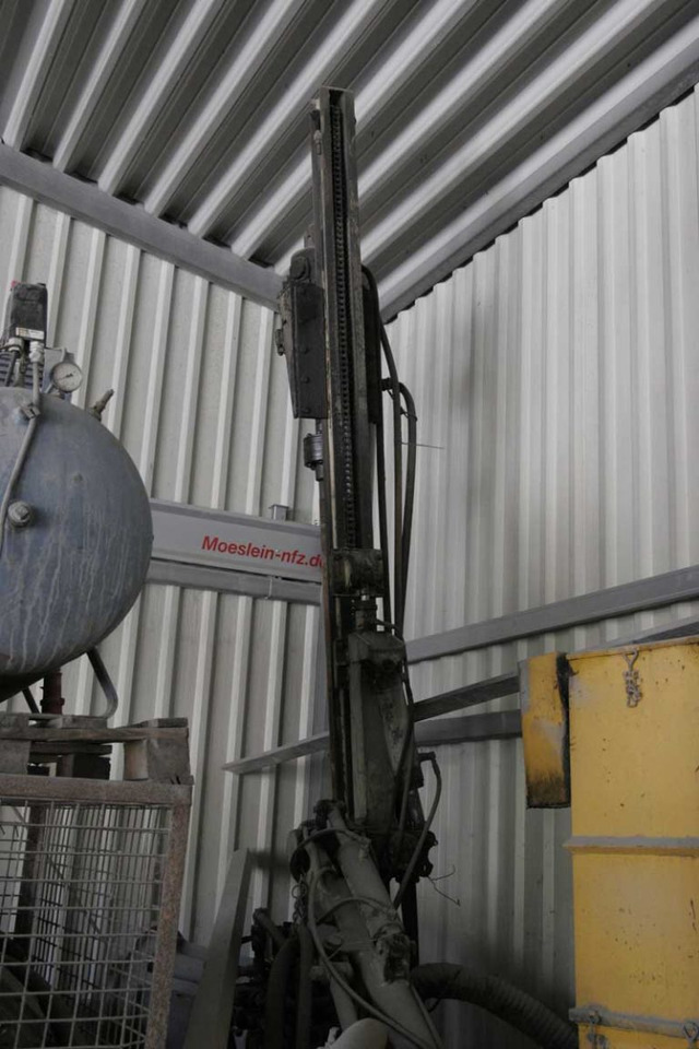 Ingersoll-Rand LM100 Pneumatic drill / Pneumatisches Bohrgerät - آلة حفر: صور 1 Ingersoll-Rand LM100 Pneumatic drill / Pneumatisches Bohrgerät - آلة حفر: صور 1