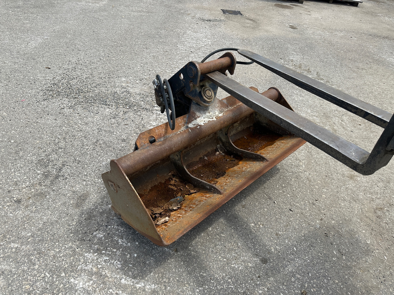 Hydraulischer Grabenlöffel MS 08 145 cm - بكت حفار - آلات البناء: صور 4 Hydraulischer Grabenlöffel MS 08 145 cm - بكت حفار - آلات البناء: صور 4