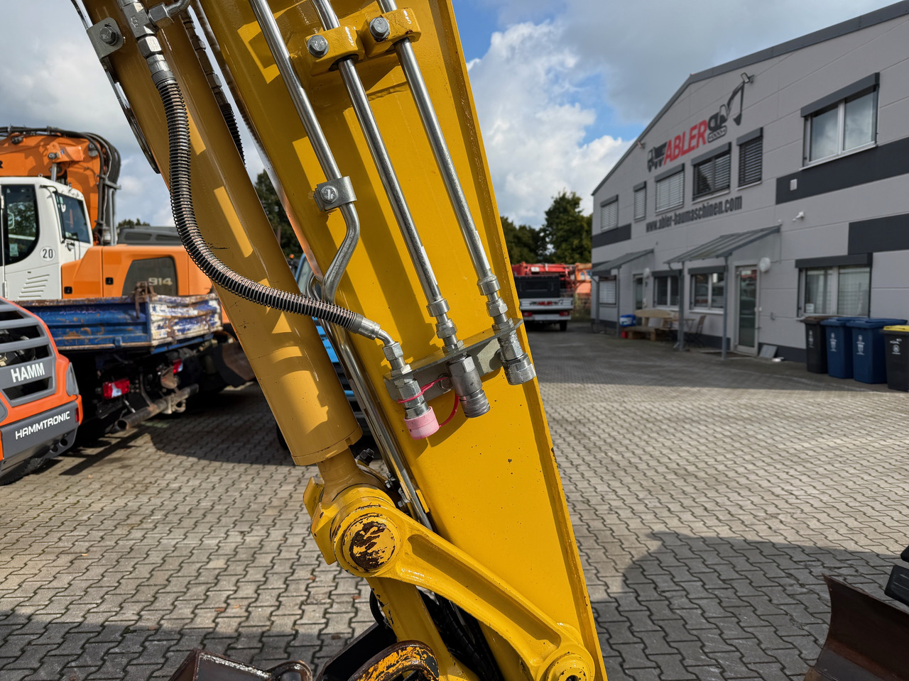 حفارة Komatsu PC88 MR-11E0 Kompaktbagger Verstellausleger Powertilt: صور 13 حفارة Komatsu PC88 MR-11E0 Kompaktbagger Verstellausleger Powertilt: صور 13