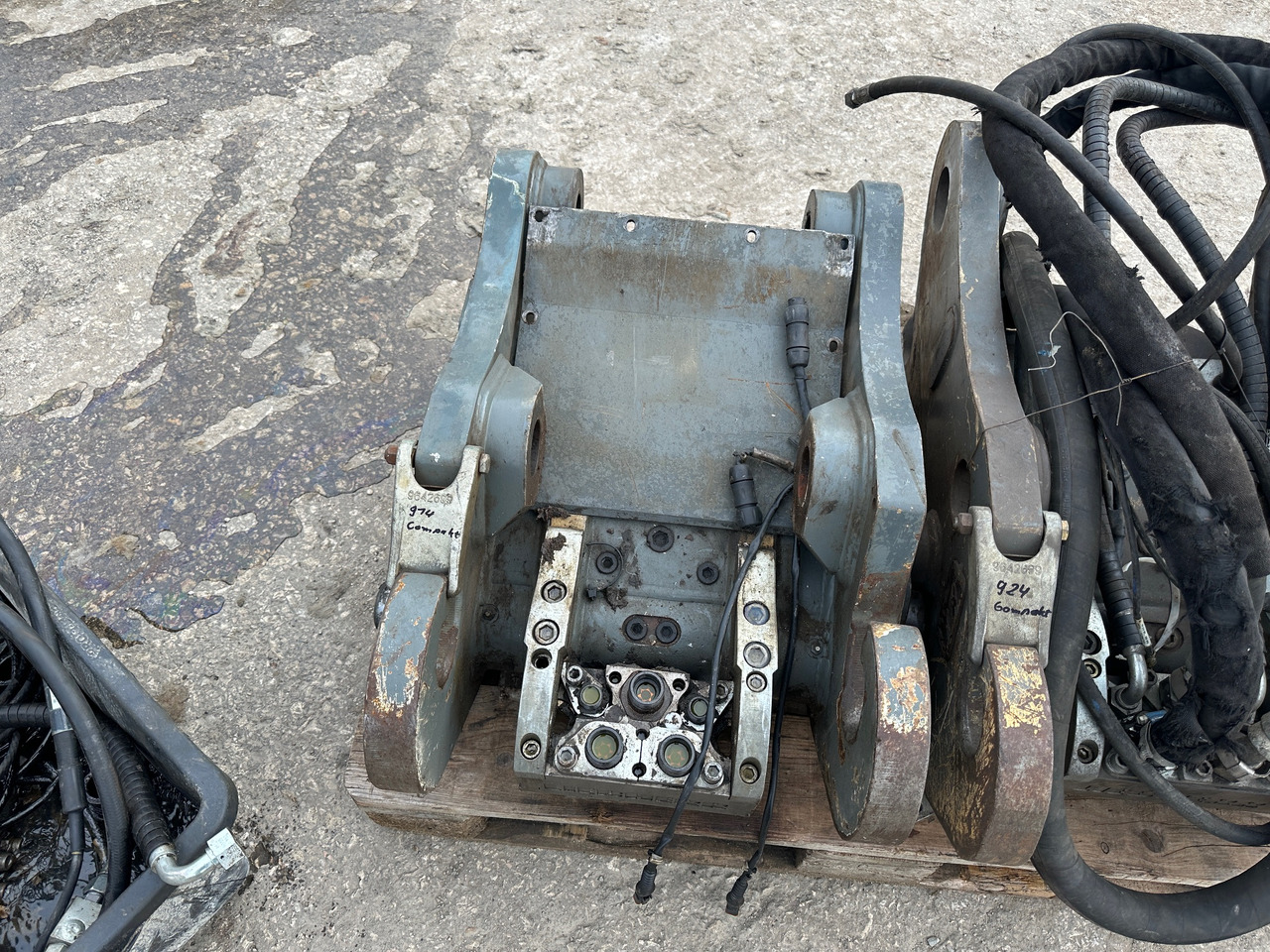 Likufix Liebherr SWA48 Schnellwechsler Vollhydraulisch - وصلة الربط للمعدات المعلقة: صور 3 Likufix Liebherr SWA48 Schnellwechsler Vollhydraulisch - وصلة الربط للمعدات المعلقة: صور 3