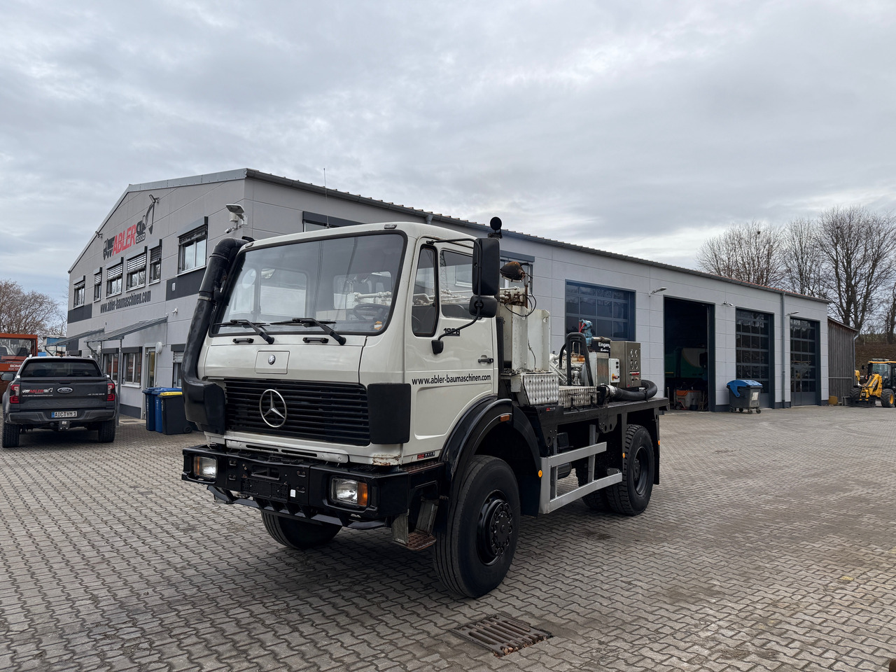 MErcedes-Benz 1928 NG V8 4x4 Uraca Hochdruckpumpe KD412 - سيارة بلدية, شاحنة: صور 2 MErcedes-Benz 1928 NG V8 4x4 Uraca Hochdruckpumpe KD412 - سيارة بلدية, شاحنة: صور 2