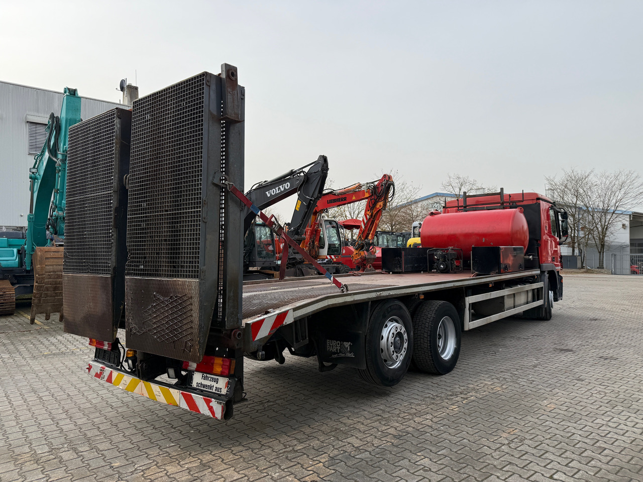 Mercedes-Benz 2541 Actros Baumaschinentransporter Klima Retarder - شاحنة نقل سيارات شاحنة: صور 4 Mercedes-Benz 2541 Actros Baumaschinentransporter Klima Retarder - شاحنة نقل سيارات شاحنة: صور 4