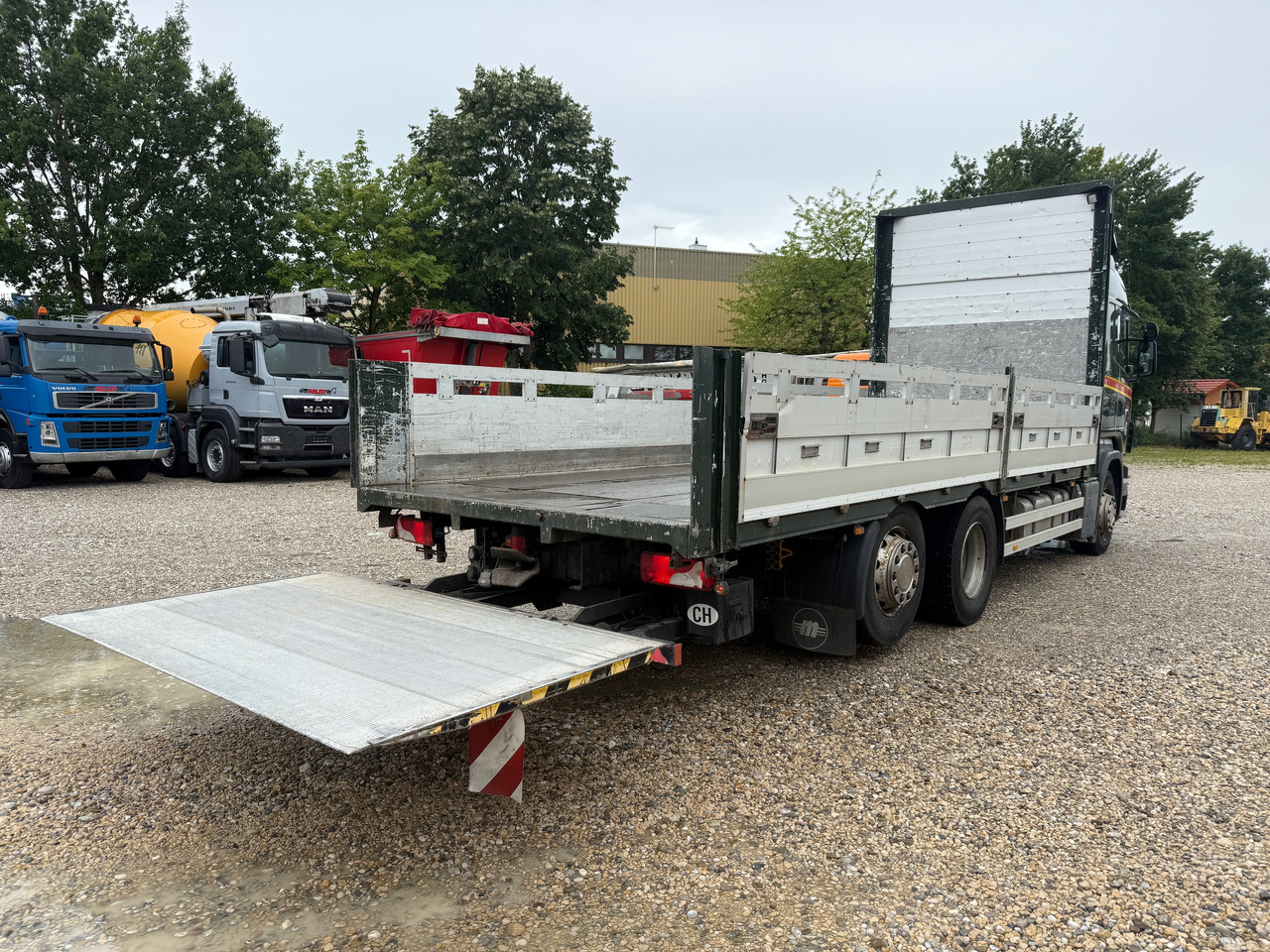 شاحنات مسطحة, شاحنة كرين Scania R480 Pritsche mit Ladebordwand AHK: صور 14