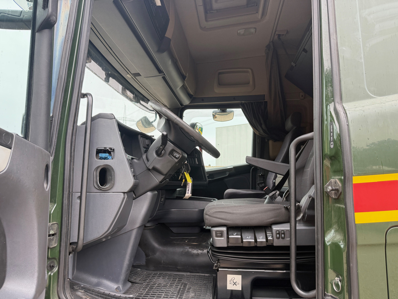 شاحنات مسطحة, شاحنة كرين Scania R480 Pritsche mit Ladebordwand AHK: صور 17