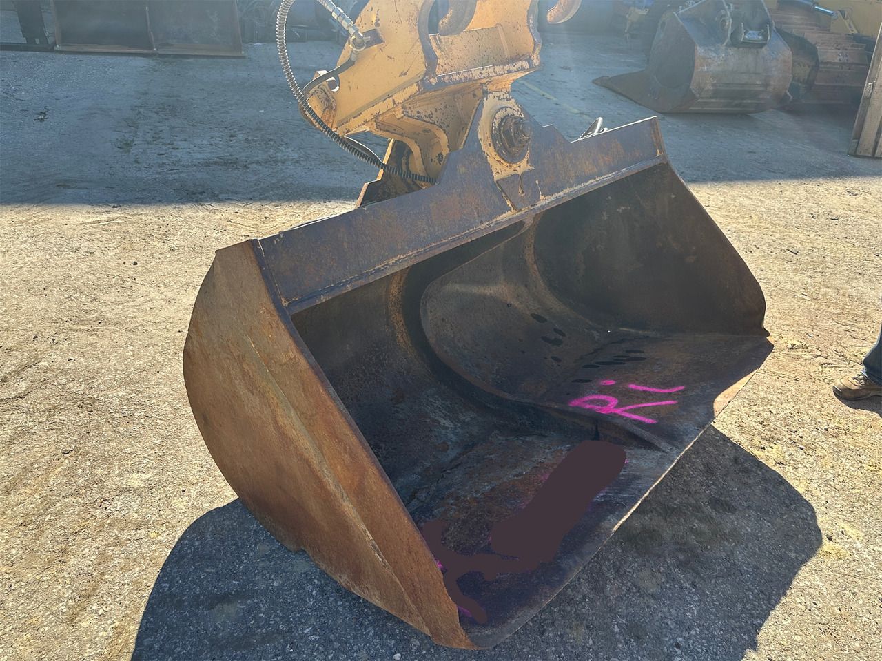 Verachtert CW 40S Schwenkbarer Tieflöffel 175 cm - بكت حفار - آلات البناء: صور 2 Verachtert CW 40S Schwenkbarer Tieflöffel 175 cm - بكت حفار - آلات البناء: صور 2