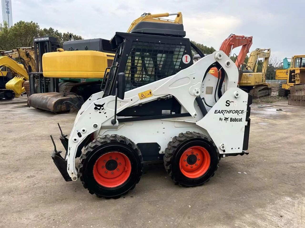 Bobcat S18 - شيول صغير: صور 5 Bobcat S18 - شيول صغير: صور 5