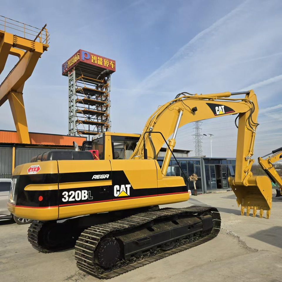 CATERPILLAR 320BL - حفارة: صور 5 CATERPILLAR 320BL - حفارة: صور 5
