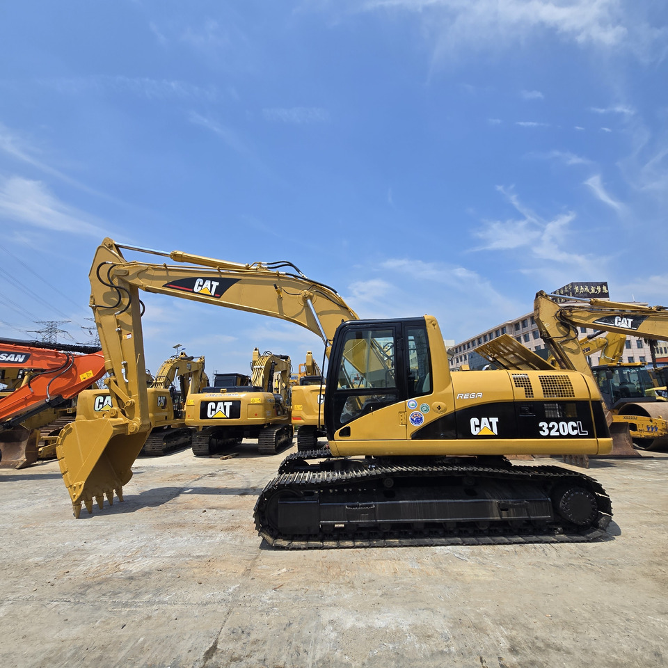 CATERPILLAR 320CL - حفارة: صور 1 CATERPILLAR 320CL - حفارة: صور 1