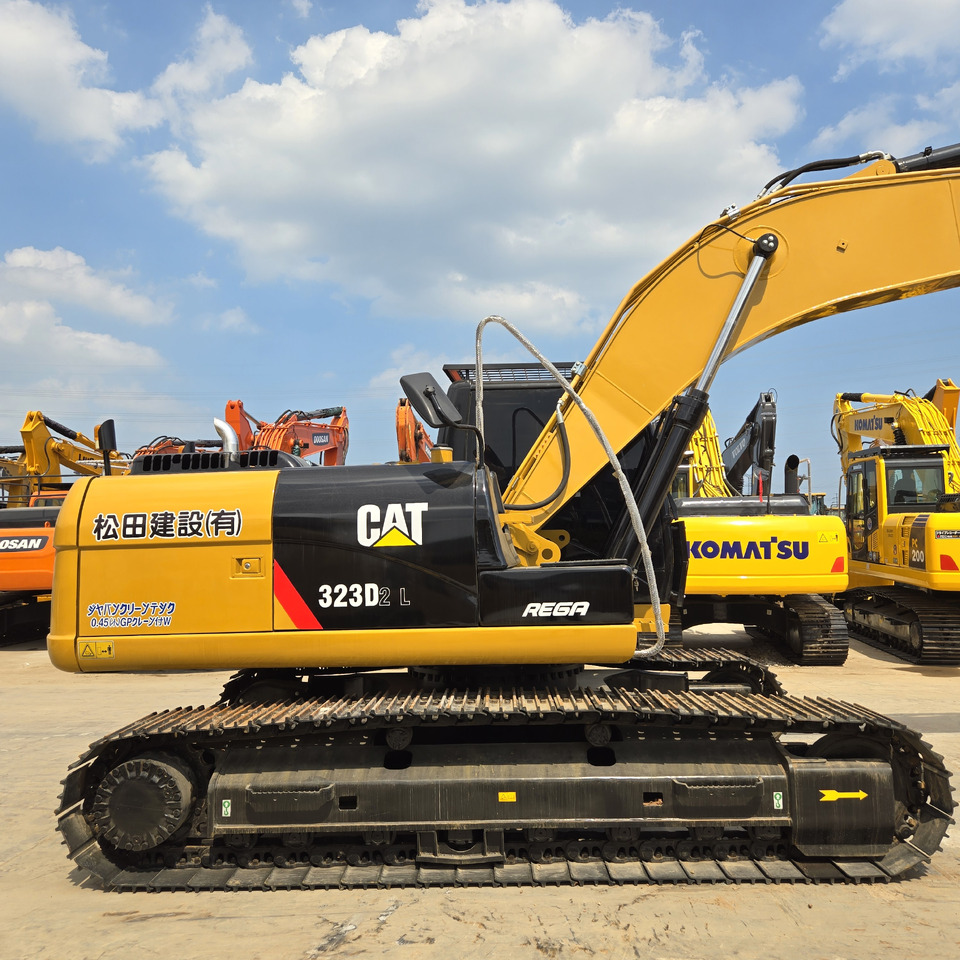 CATERPILLAR 323D2L - حفارة: صور 2 CATERPILLAR 323D2L - حفارة: صور 2