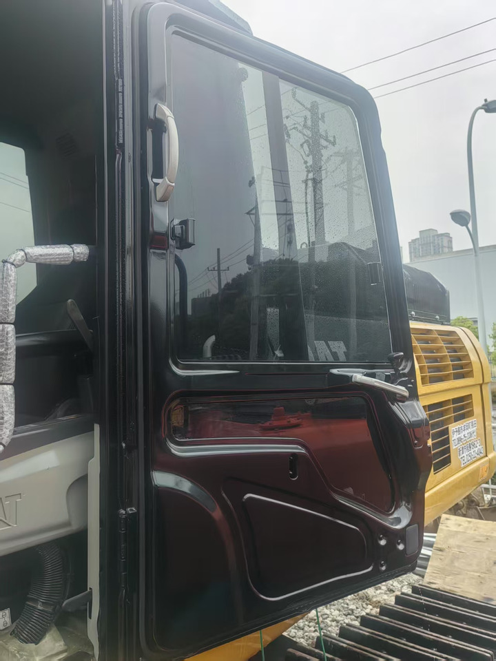 حفارة CATERPILLAR 340D2L: صور 8