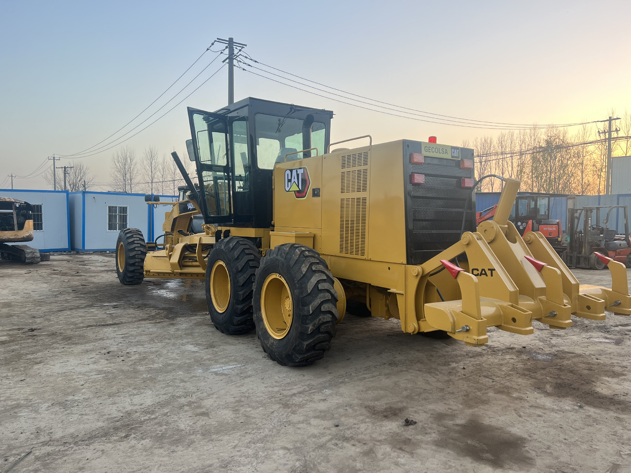 Caterpillar 140H - آلة تسوية الأرض: صور 1 Caterpillar 140H - آلة تسوية الأرض: صور 1