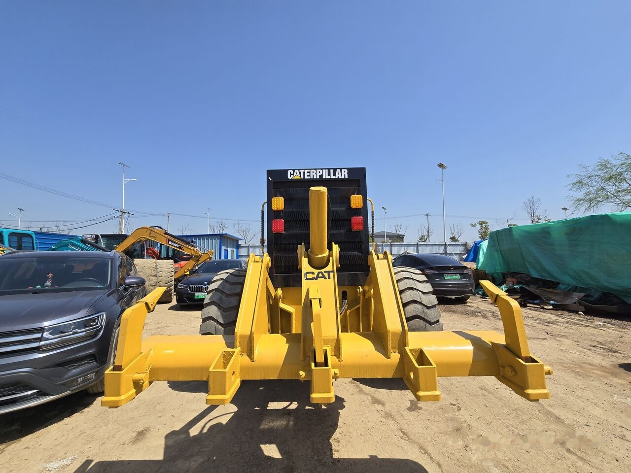 Caterpillar 140K - آلة تسوية الأرض: صور 2 Caterpillar 140K - آلة تسوية الأرض: صور 2