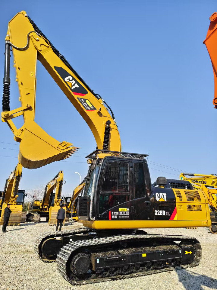 Caterpillar 326D - حفارات زحافة: صور 1 Caterpillar 326D - حفارات زحافة: صور 1