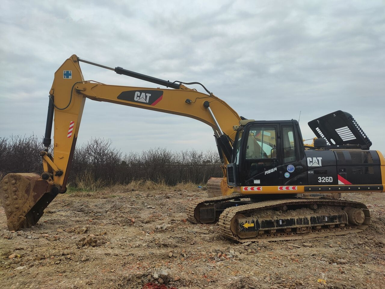 Caterpillar 326D - حفارات زحافة: صور 1 Caterpillar 326D - حفارات زحافة: صور 1