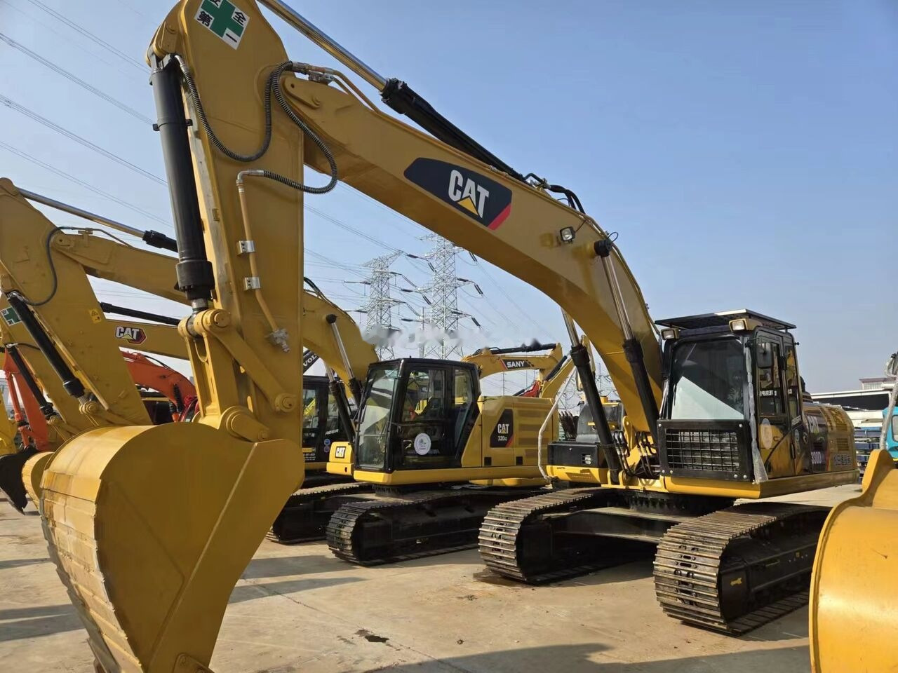 Caterpillar 330D2L - حفارات زحافة: صور 1 Caterpillar 330D2L - حفارات زحافة: صور 1